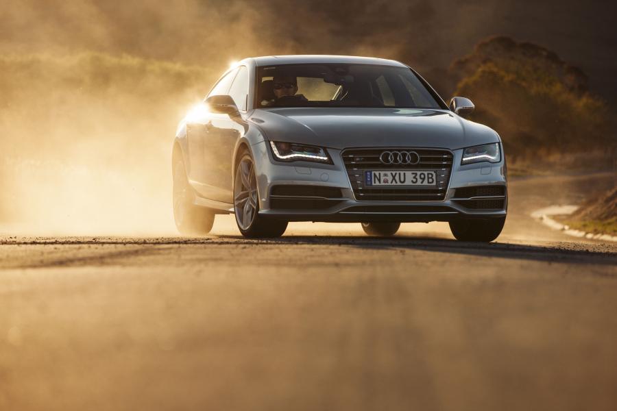 Audi S7 Sportback 2012 года  (AU) (фото 2 из 9)